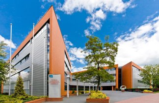 Uczelnie - Wydział Zarządzania Uniwersytetu Łódzkiego - obiekt - zdjęcie 1 