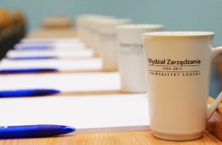 Uczelnie - Wydział Zarządzania Uniwersytetu Łódzkiego - obiekt - zdjęcie 4 