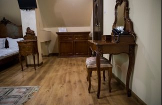 Restauracje - Restauracja Leśniczówka - Pokoje - zdjęcie 4 