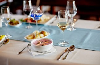 Hotele 3*** - Hotel Dwór Bogucin - restaurant - zdjęcie 11 