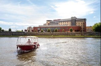 Hotele 4**** - Qubus Hotel Kraków **** - service - zdjęcie 3 