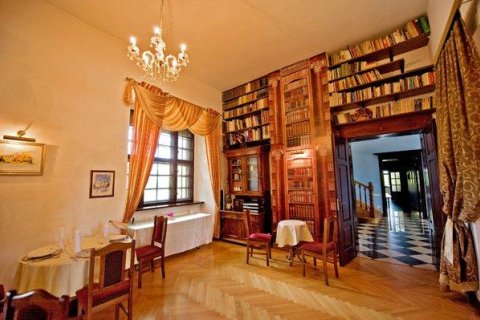 Zamki - Zamek Dobra - zdjęcie 2