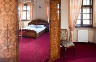 Zamki - Zamek Dobra - Pokoje - zdjęcie 4 