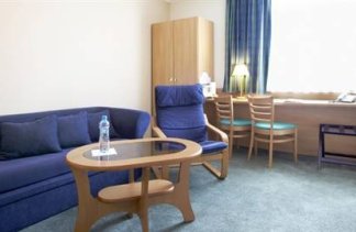 Hotele ** - Hotel Campanile Poznań - Pokoje - zdjęcie 1 