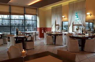 Centra konferencyjne - CENTRUM RESTAURACYJNO-KONFERENCYJNE "CLUB 99" - obiekt - zdjęcie 7 