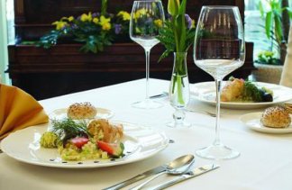 Obiekty konferencyjne - Hotel im. Jana Pawła II - restaurant - zdjęcie 1 