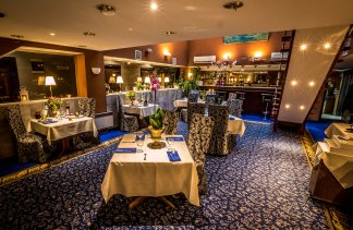 Hotele ** - Kompleks Laguna - restaurant - zdjęcie 1 