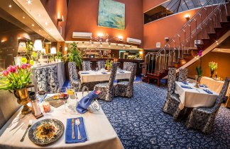 Hotele ** - Kompleks Laguna - restaurant - zdjęcie 2 