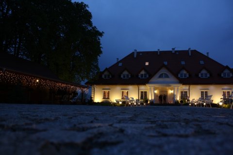 Dworki - Dwór pod Kasztanowcami - zdjęcie 2