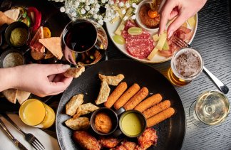 Hotele 4**** - 1891 Garni Hotel - restaurant - zdjęcie 9 