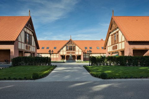 Pałace - Pałac Poledno - zdjęcie 2