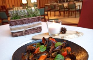 Hotele konferencyjne - 4 Pory Roku - restaurant - zdjęcie 2 