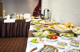 Hotele ** - Hotel Unibus ** - restaurant - zdjęcie 3 