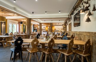 Ośrodki konferencyjne - Willa Cztery Pory Roku - restaurant - zdjęcie 3 