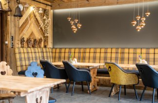 Ośrodki konferencyjne - Willa Cztery Pory Roku - restaurant - zdjęcie 4 