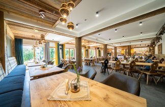 Ośrodki konferencyjne - Willa Cztery Pory Roku - restaurant - zdjęcie 5 