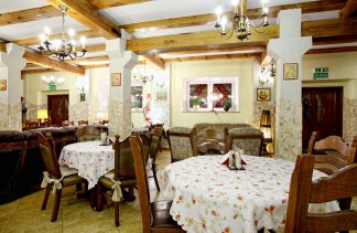 Hotele ** - Usługi Hotelowe "17" - restaurant - zdjęcie 2 