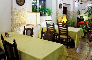 Hotele ** - Usługi Hotelowe "17" - restaurant - zdjęcie 3 