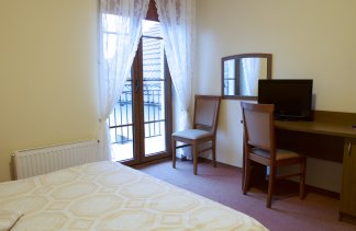 Dworki - Dworek Biesiadny w Radzewicach - Pokoje - zdjęcie 4 