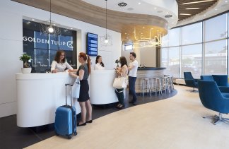Hotele 4**** - Hotel Golden Tulip Warsaw Airport - obiekt - zdjęcie 2 