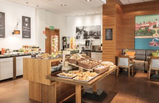 Hotele 3*** - Hotel Mercure Warszawa Airport - restaurant - zdjęcie 2 