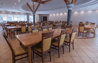 Obiekty konferencyjne - Centrum Edukacyjno-Formacyjne w Koszalinie - restaurant - zdjęcie 1 