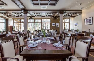 Hotele 4**** - Hotel**** CROCUS - restaurant - zdjęcie 2 
