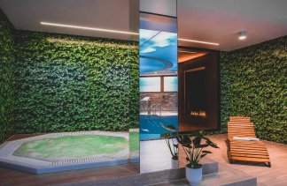 Hotele 4**** - Hotel**** CROCUS - service - zdjęcie 6 