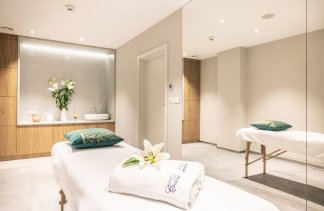 Hotele 4**** - Hotel**** CROCUS - service - zdjęcie 11 