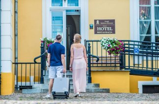 Pałace - Pałac w Racocie - Stadnina Koni Racot Sp. z o.o. - obiekt - zdjęcie 5 