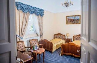 Pałace - Pałac w Racocie - Stadnina Koni Racot Sp. z o.o. - Pokoje - zdjęcie 2 