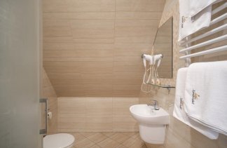 Hotele 3*** - Karczma Łabędź Hotel *** - Pokoje - zdjęcie 6 