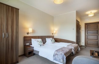 Hotele 3*** - Karczma Łabędź Hotel *** - Pokoje - zdjęcie 10 