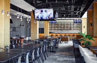 Hotele 4**** - Q Hotel Plus Wrocław Bielany - restaurant - zdjęcie 8 