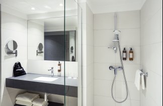 Hotele 4**** - Q Hotel Plus Wrocław Bielany - Pokoje - zdjęcie 11 