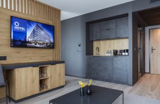 Hotele 4**** - Q Hotel Plus Wrocław Bielany - Pokoje - zdjęcie 10 