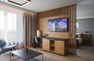 Hotele 4**** - Q Hotel Plus Wrocław Bielany - Pokoje - zdjęcie 2 