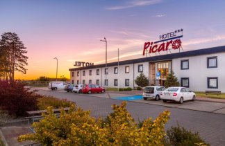 Hotele 3*** - Hotel Picaro*** Stok - obiekt - zdjęcie 1 