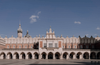 Pałace - Muzeum Narodowe w Krakowie - Galeria Sztuki w Sukiennicach i Pałac biskupa Erazma Ciołka - obiekt - zdjęcie 1 