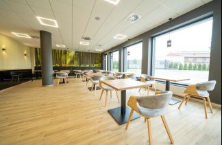 Hotele 3*** - Rehabilis Hotel  - restaurant - zdjęcie 2 