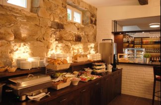 Sale konferencyjne - Uzdrowiska Kłodzkie S.A. Grupa PGU Uzdrowisko Polanica-Zdrój - restaurant - zdjęcie 1 