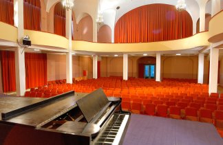 Obiekty kultury - Uzdrowiska Kłodzkie S.A. Grupa PGU  Teatr Zdrojowy im. S. Moniuszki - obiekt - zdjęcie 1 