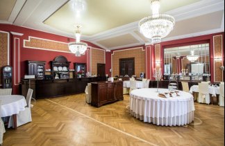 Obiekty kultury - Uzdrowiska Kłodzkie S.A. Grupa PGU  Teatr Zdrojowy im. S. Moniuszki - restaurant - zdjęcie 3 