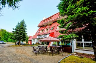 Hotele ** - Hotel Karolinka - obiekt - zdjęcie 1 