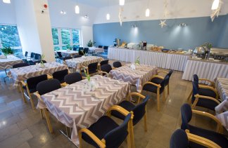 Hotele ** - Hotel Karolinka - restaurant - zdjęcie 2 