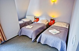 Hotele ** - Hotel Karolinka - Pokoje - zdjęcie 8 