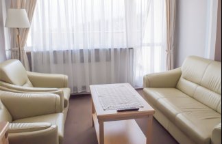 Hotele ** - Hotel Karolinka - Pokoje - zdjęcie 2 