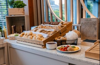 Hotele 3*** - Hotel Oliwski - restaurant - zdjęcie 1 