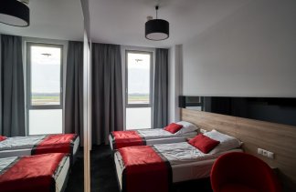 Obiekty konferencyjne - Centrum Szkoleniowo-Konferencyjne Autodrom Jastrząb - Pokoje - zdjęcie 1 