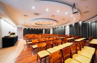 Hotele 4**** - Hotel Unitral - obiekt - zdjęcie 4 